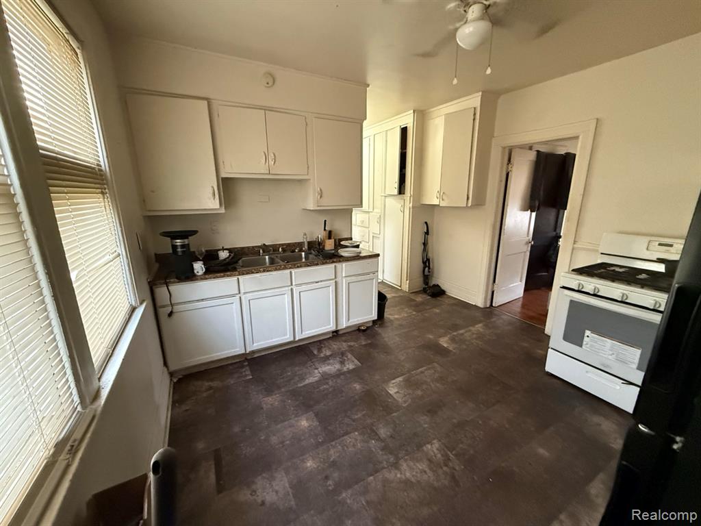 5072 Garland Street, Detroit, MI 48213 — Photo 18