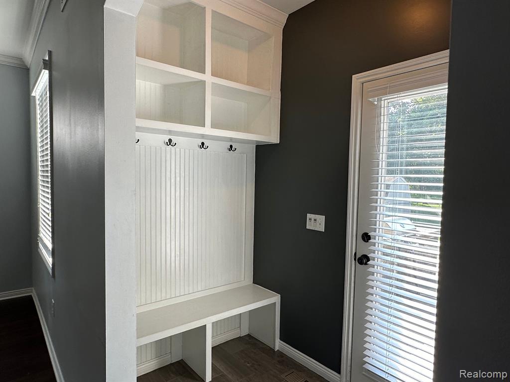 518 PARKDALE AVE, Rochester, MI 48307 — Photo 11