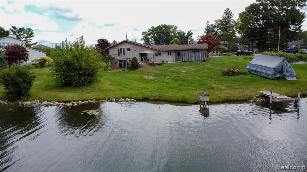 722 Rachelle Street, White Lake, MI — Photo 2