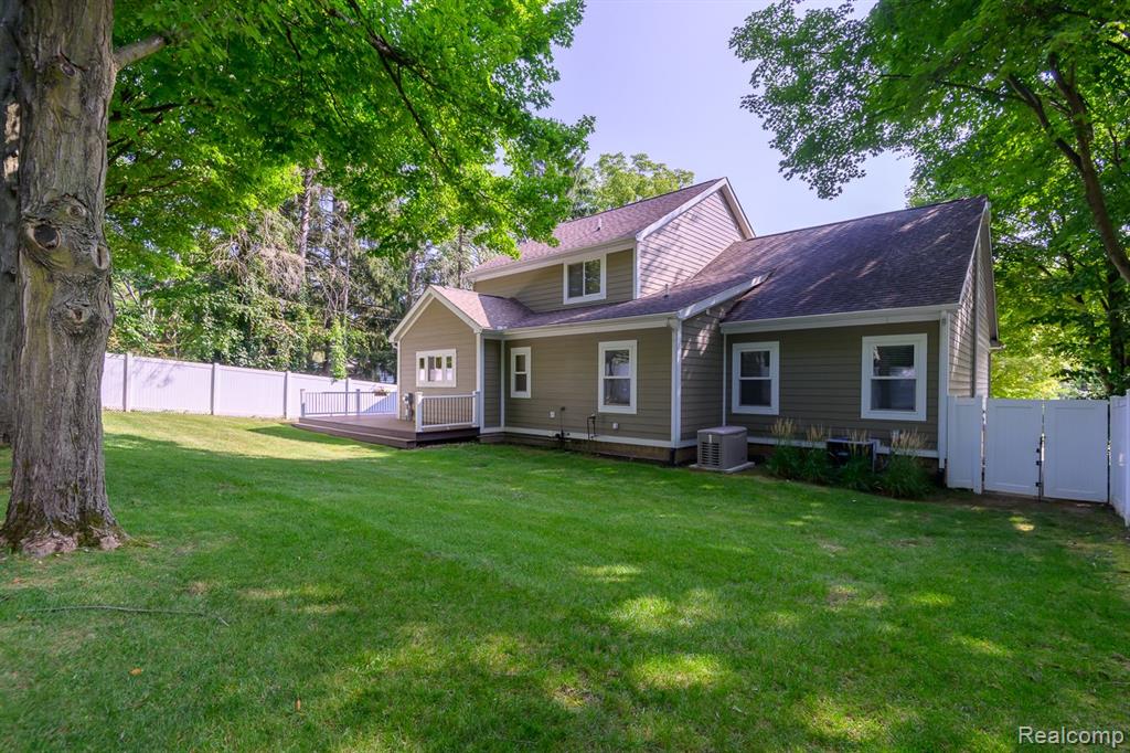 845 NOVI Street, Northville, MI 48167 — Photo 38