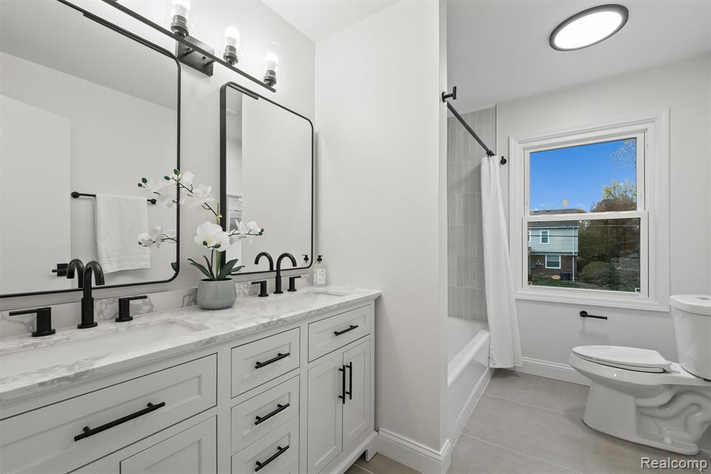 4603 Hedgewood Drive, Bloomfield Hills, MI 48301 — Photo 17