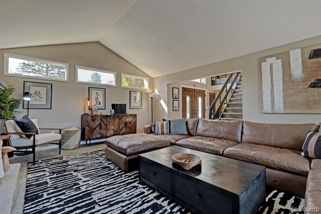 4704 CRUTCHFIELD Drive, Saginaw, MI 48638 — Photo 9