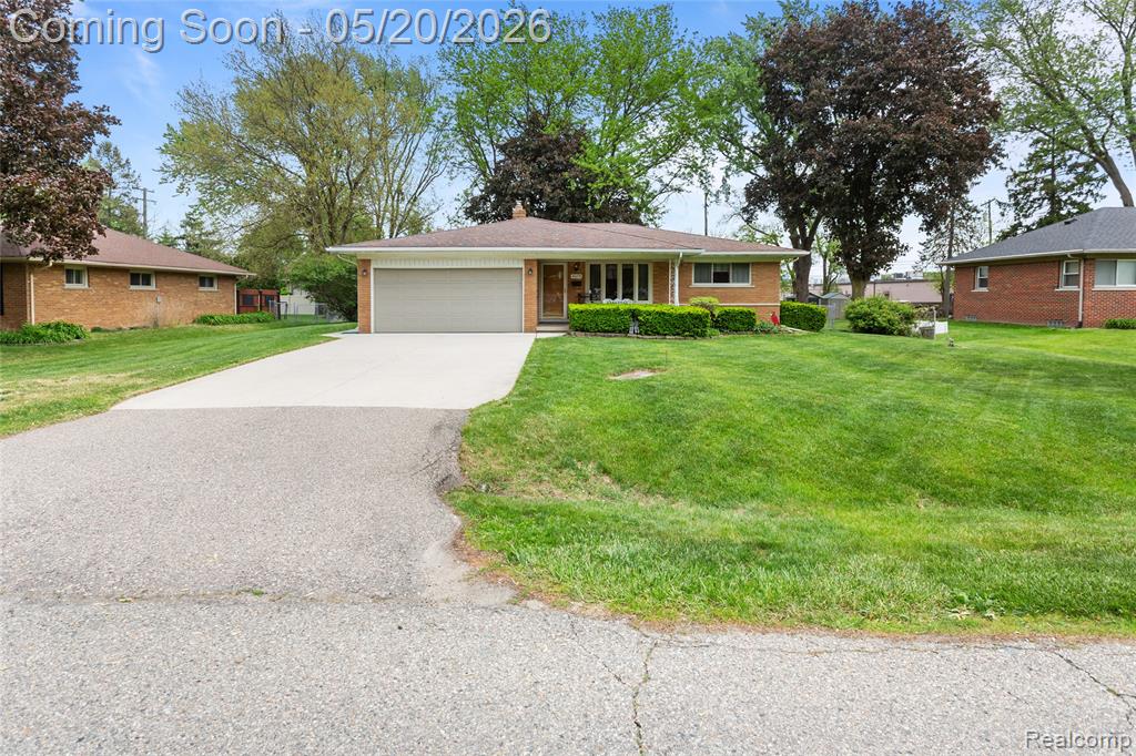 45078 Vanker Avenue, Utica, MI 48317 — Photo 4