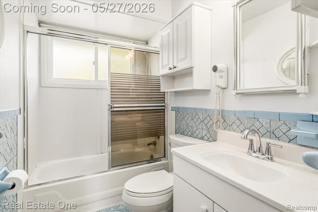 29737 Brandt Court, Garden City, MI — Photo 14