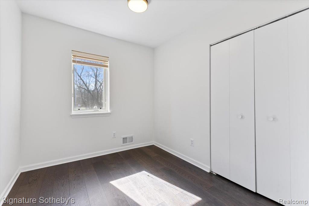 6270 BARKER #2 Drive, Waterford, MI — Photo 10