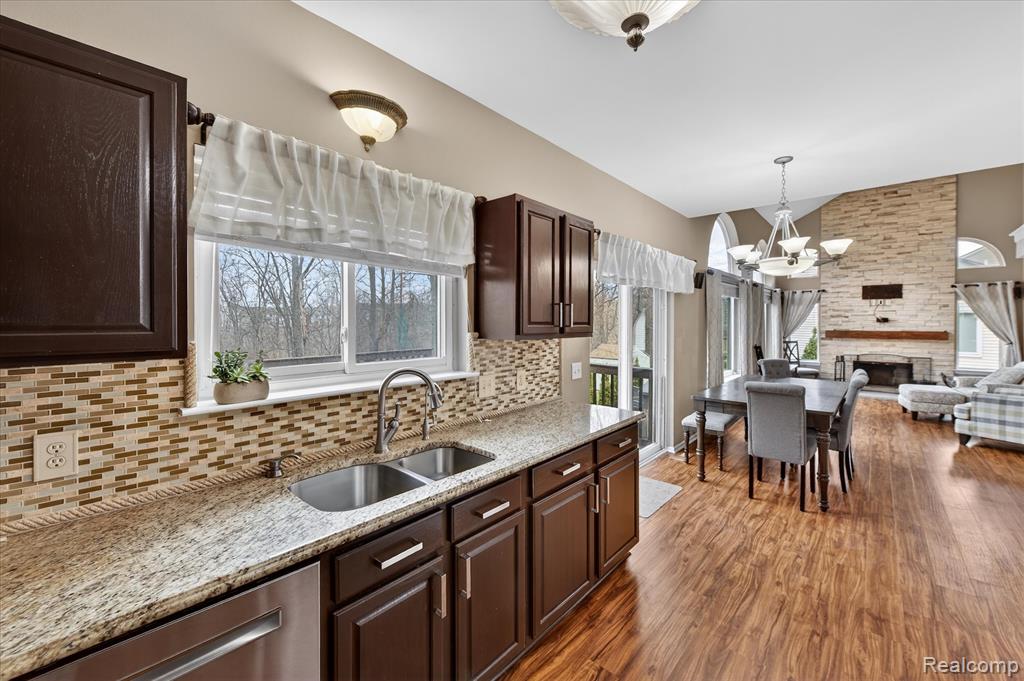 1783 Andover Boulevard, Howell, MI 48843 — Photo 10
