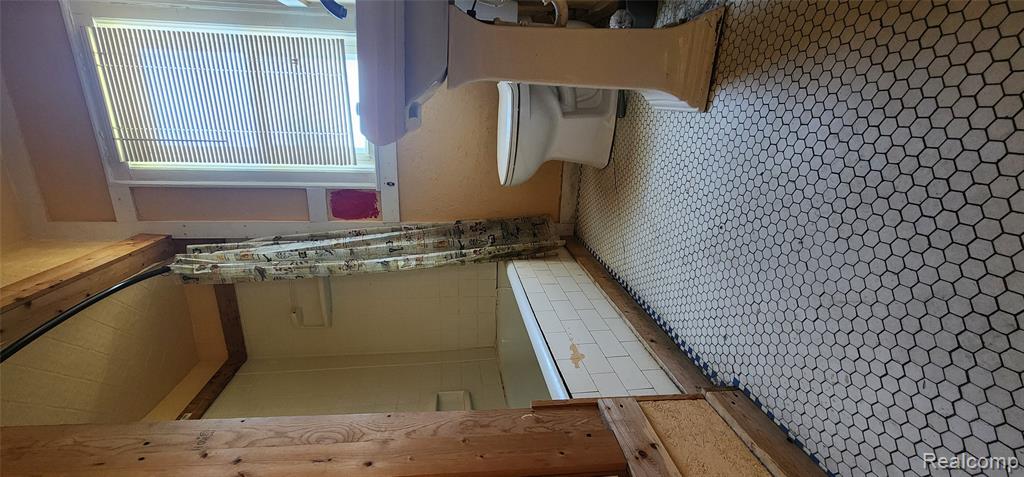 13940 Mayfield Street, Detroit, MI, 48205