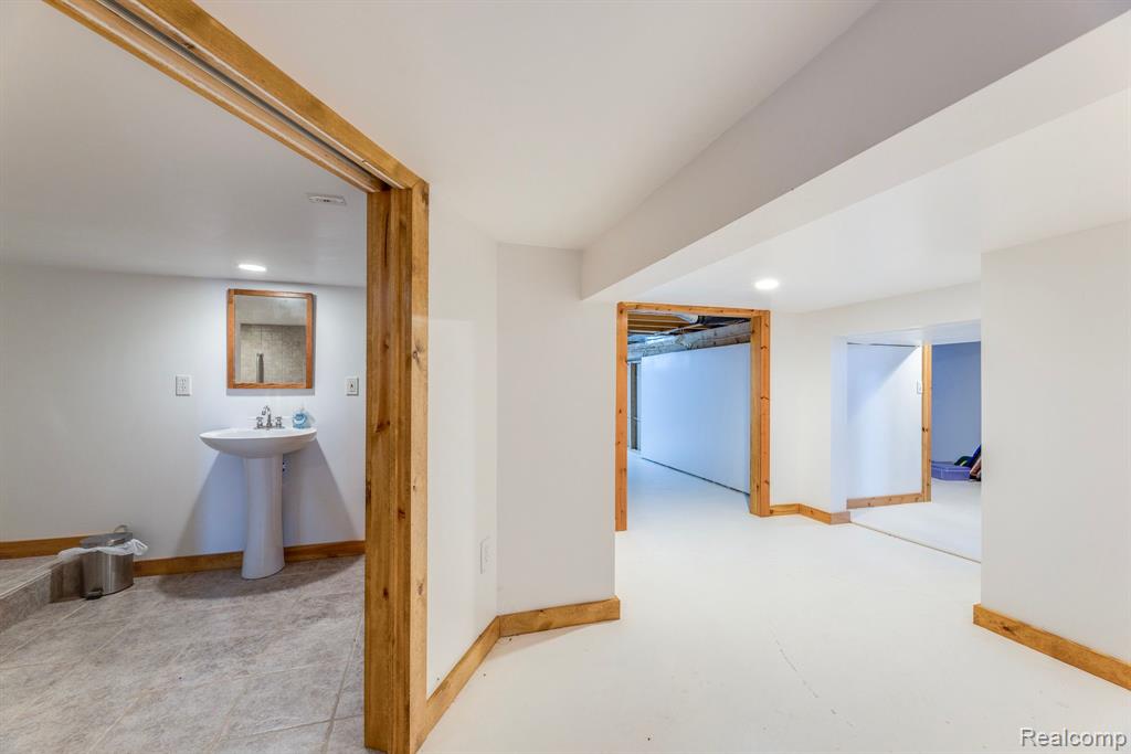 6455 LAKEVIEW Drive, MI — Photo 54