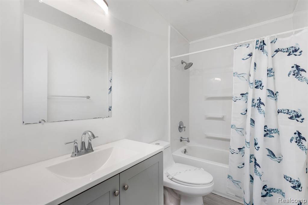 41421 AYRSHIRE Drive, Canton, MI 48188 — Photo 19