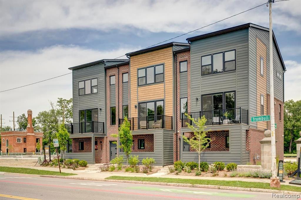 3668 TRUMBULL Street - Photo 4