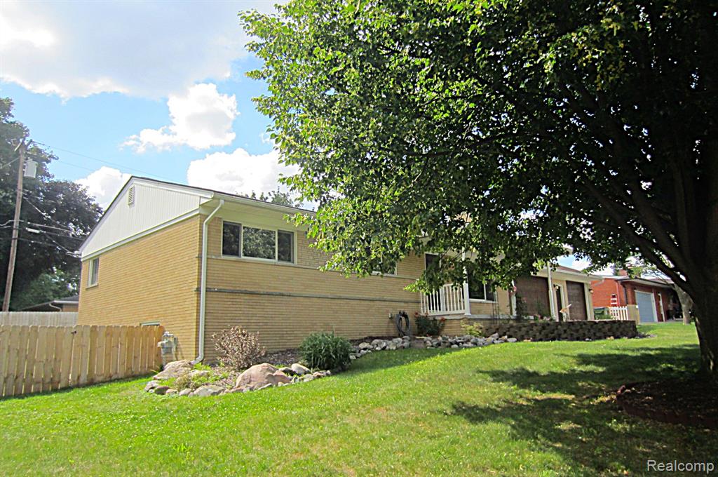 52477 Pappy Lane, Shelby Twp, MI 48316 — Photo 3