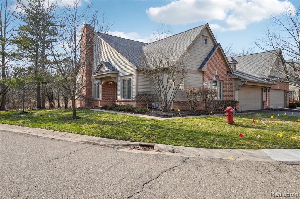 7366 Crackling Creek Circle, 1, West Bloomfield, MI — front exterior