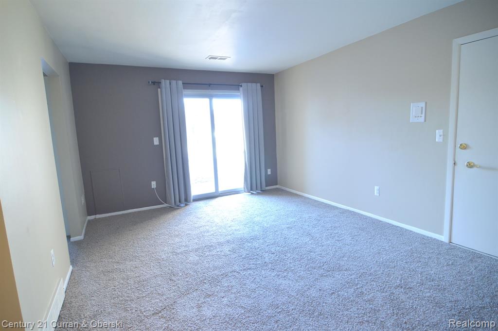 9987 ALLEN POINTE Drive, Allen Park, MI 48101 — Photo 5