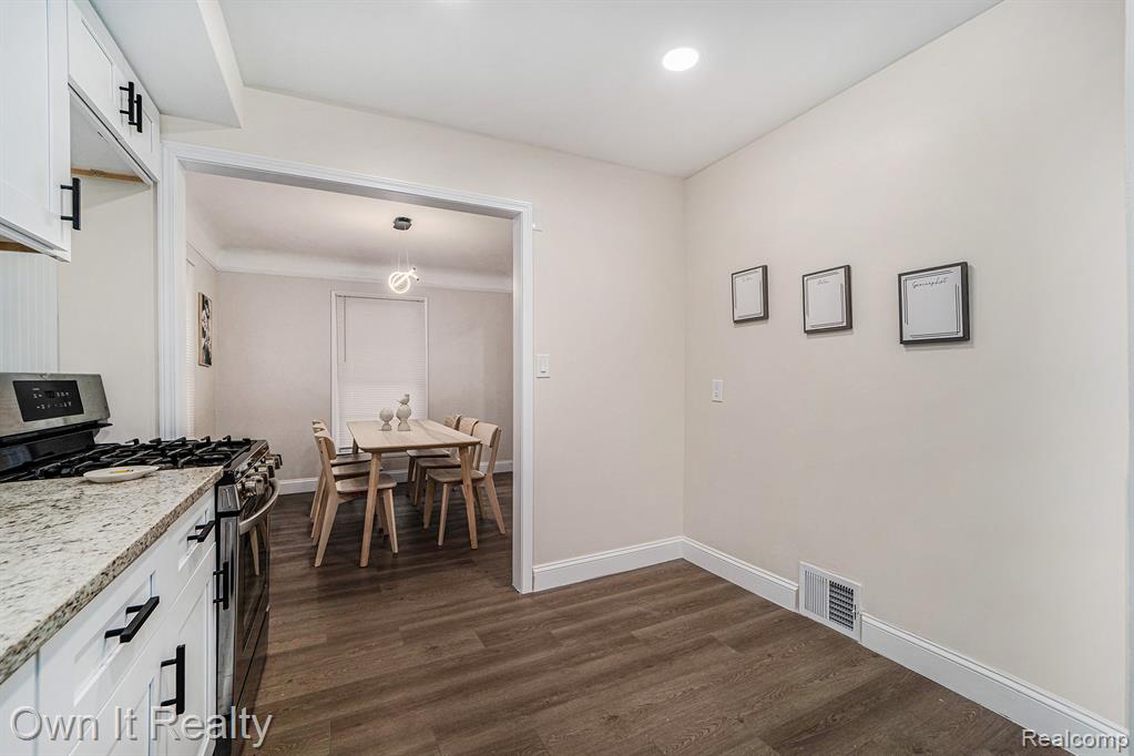 7420 Memorial Avenue, Dearborn, MI 48228 — Photo 14