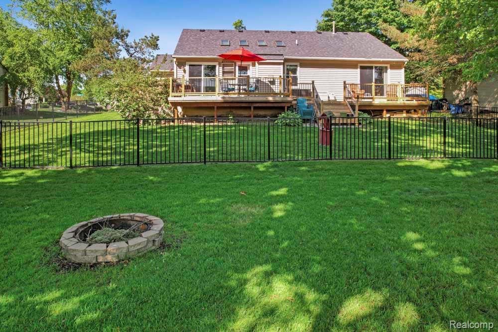 9450 SANDLEWOOD Court, Whitmore Lake, MI 48189 — Photo 50