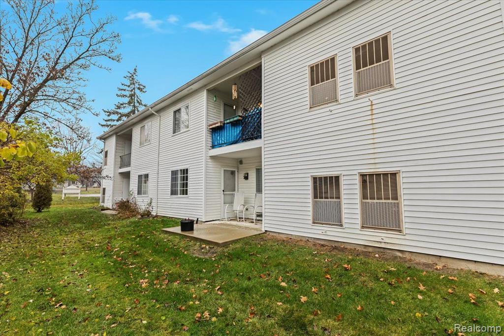 23404 MIDDLEBELT Road, Farmington Hills, MI 48336 — Photo 7