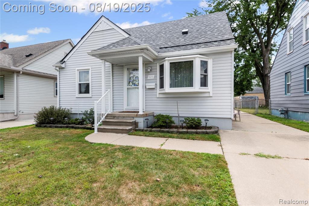 923 Leblanc Street, Lincoln Park, MI 48146 — Photo 3