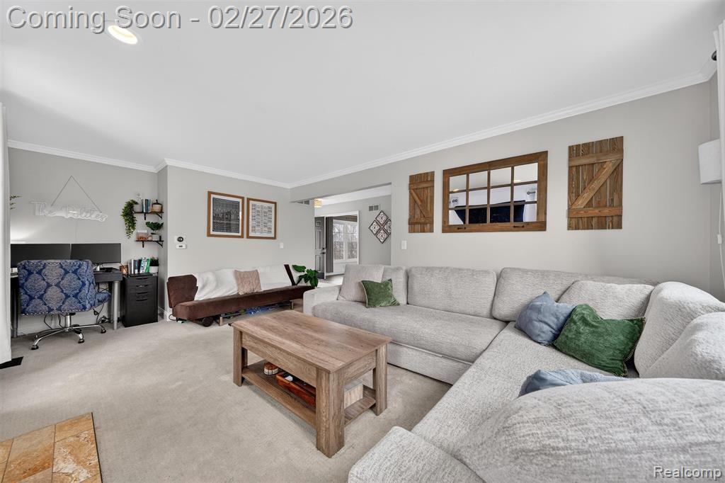801 Linden Way, Auburn Hills, MI 48326 — Photo 10
