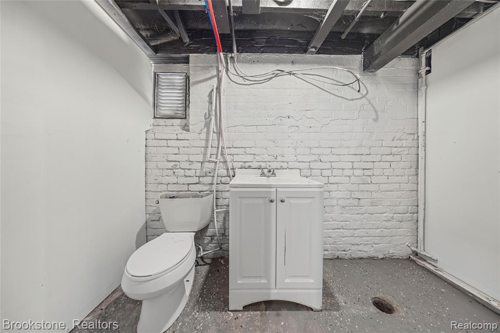 4888 Maxwell Street, Detroit, MI 48214 — Photo 33