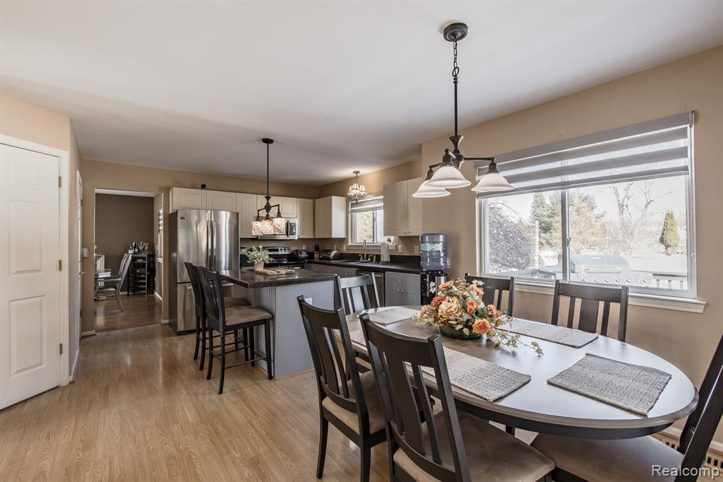 4930 Fox Chase Drive, White Lake, MI 48383 — Photo 18