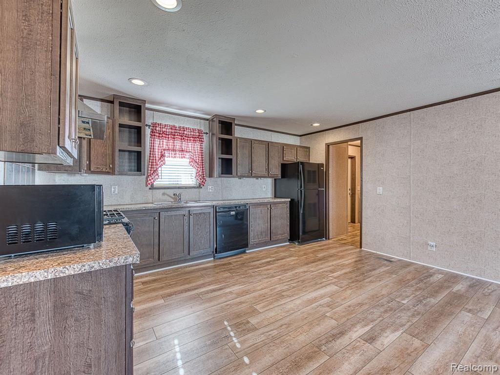 131 KIMBERLY Lane, Dundee, MI 48131 — Photo 3