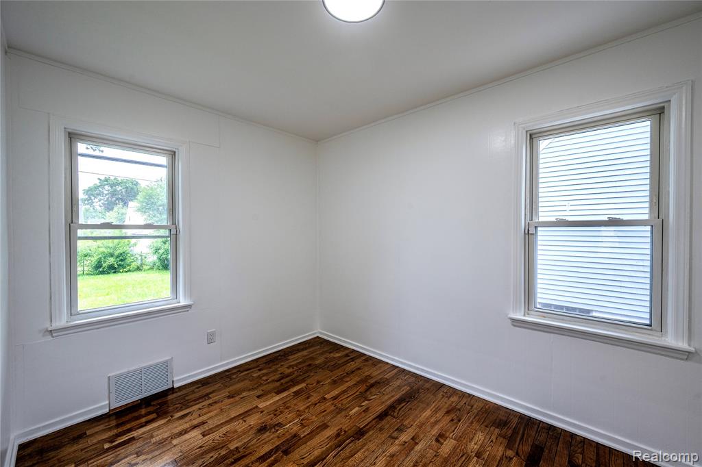 13680 Borgman Street, Oak Park, MI 48237 — Photo 13