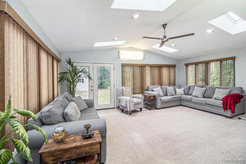 23840 Brentwood Drive, Trenton, MI 48183 — Photo 11