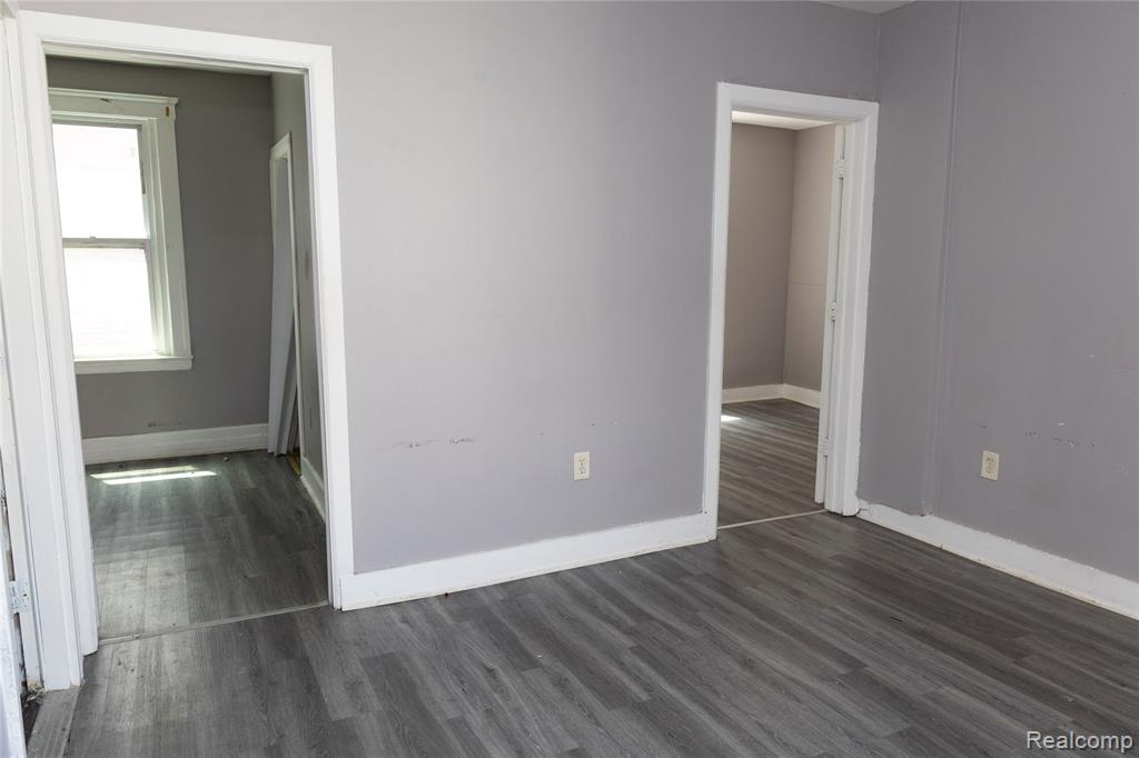 2441 Holbrook Street, Hamtramck, MI 48212 — Photo 18