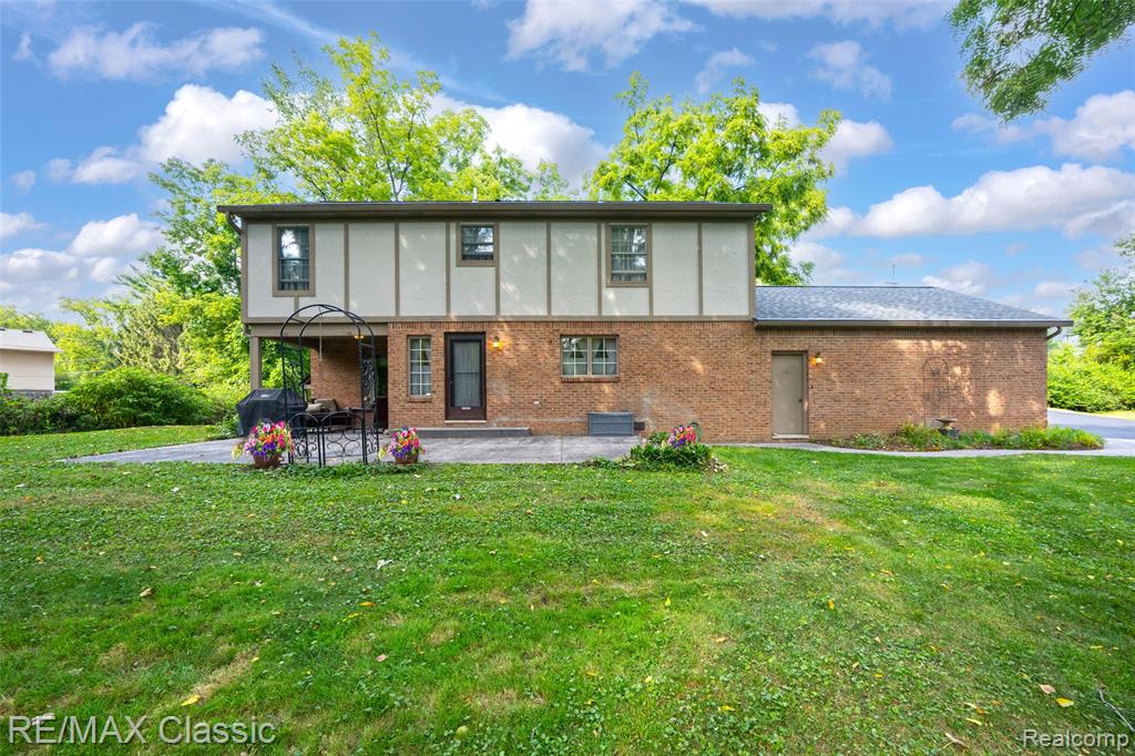 43421 Cottisford Street, Novi, MI 48167 — Photo 11