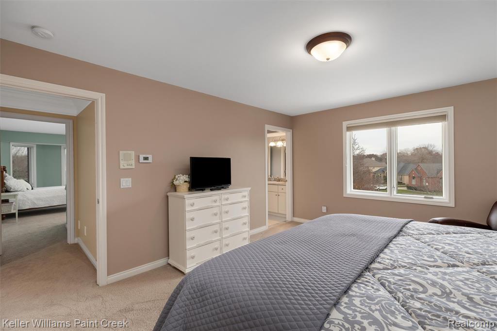 676 Majestic, Rochester Hills, MI 48306 — Photo 34