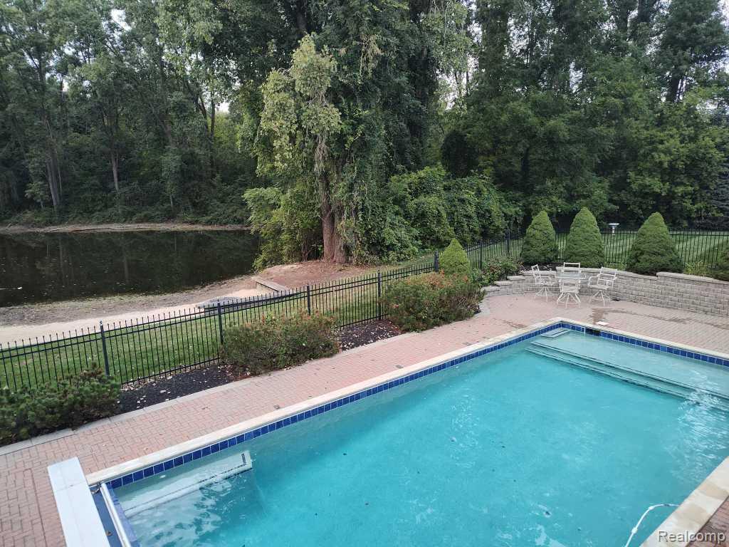 1339 Pond Bluff Way, Brighton, MI 48114 — Photo 6
