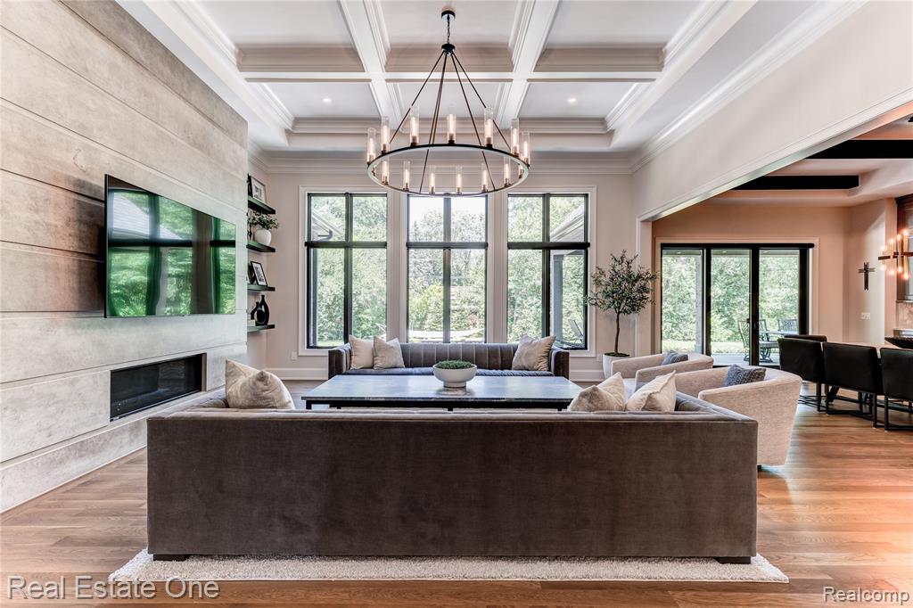 3370 Bloomcrest Drive, Bloomfield Hills, MI, 48304