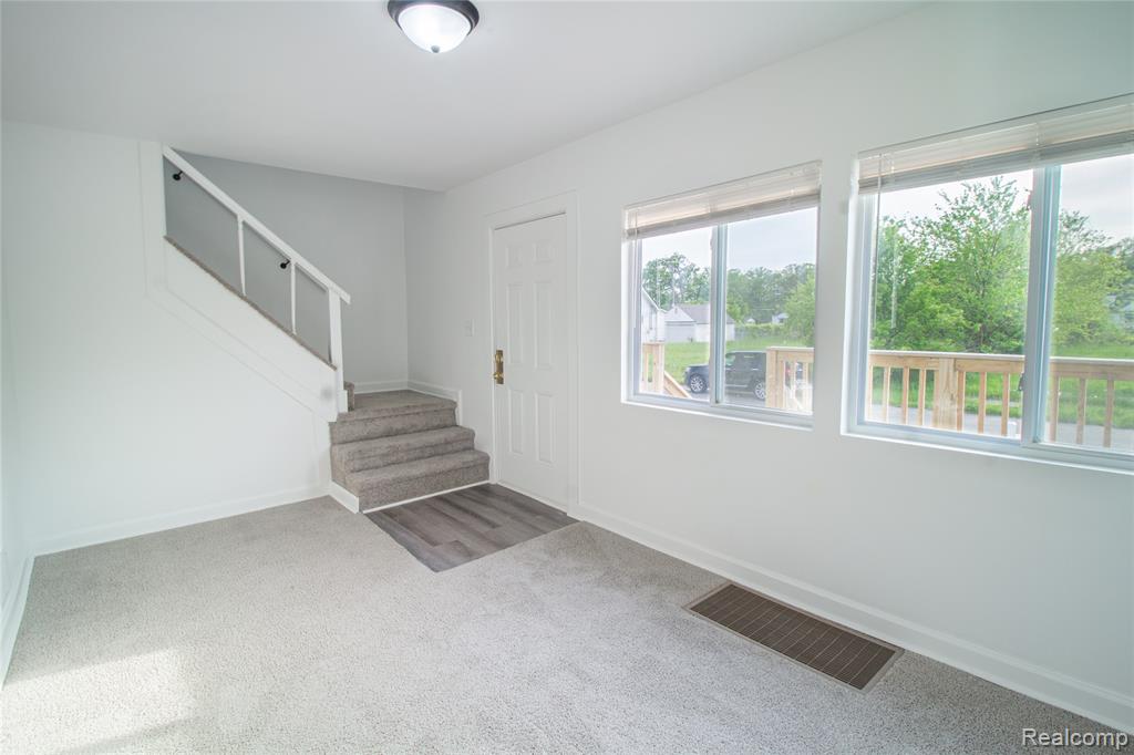18844 Syracuse Street, Detroit, MI 48234 — Photo 7