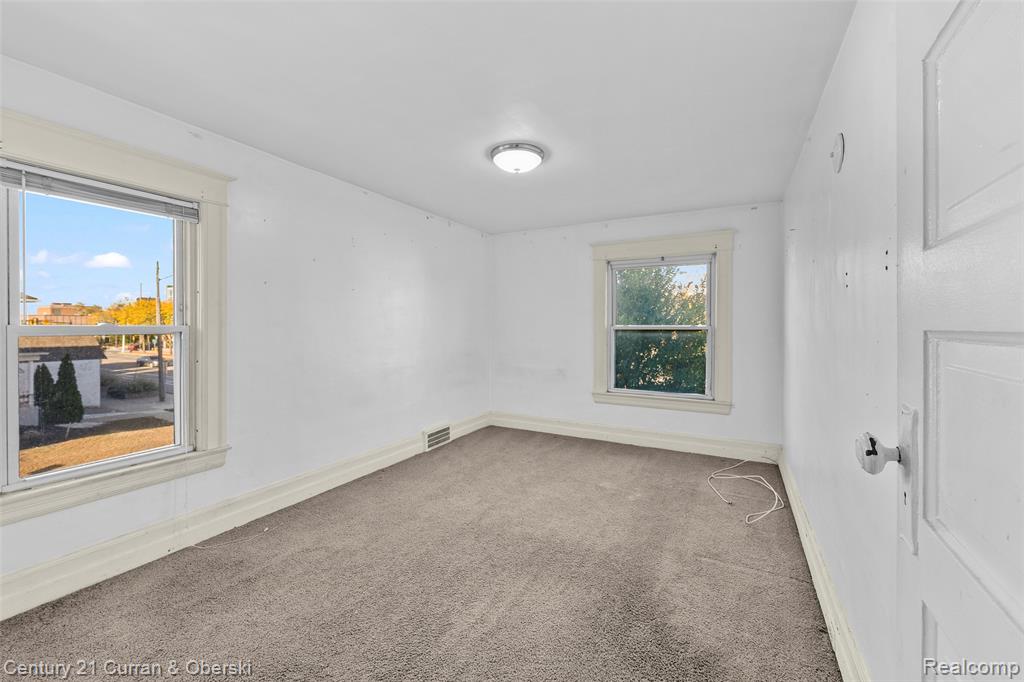 902 S Washington Avenue, Royal Oak, MI 48067 — Photo 14
