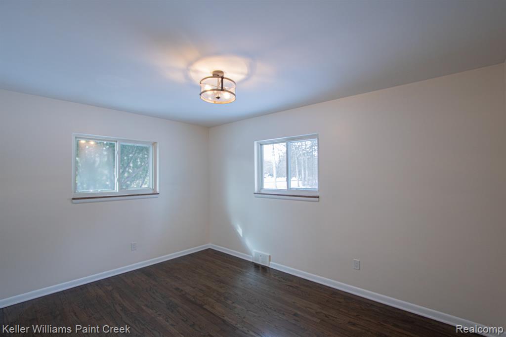 5617 Westfalen Drive, Shelby Twp, MI 48317 — Photo 16