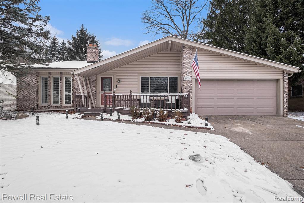 5957 Slate Drive E, Troy, MI 48085 — front exterior