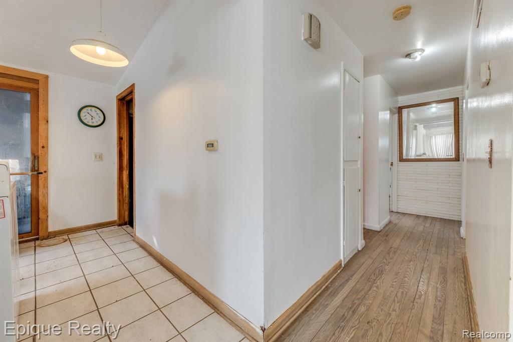 4404 N River Road, Fort Gratiot, MI 48059 — Photo 3