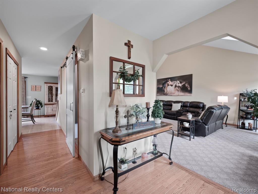 391 MCINTOSH, Almont, MI 48003 — Photo 15