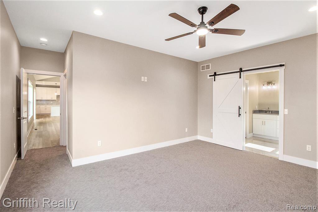 2763 Clivedon Road, Howell, MI 48843 — Photo 12