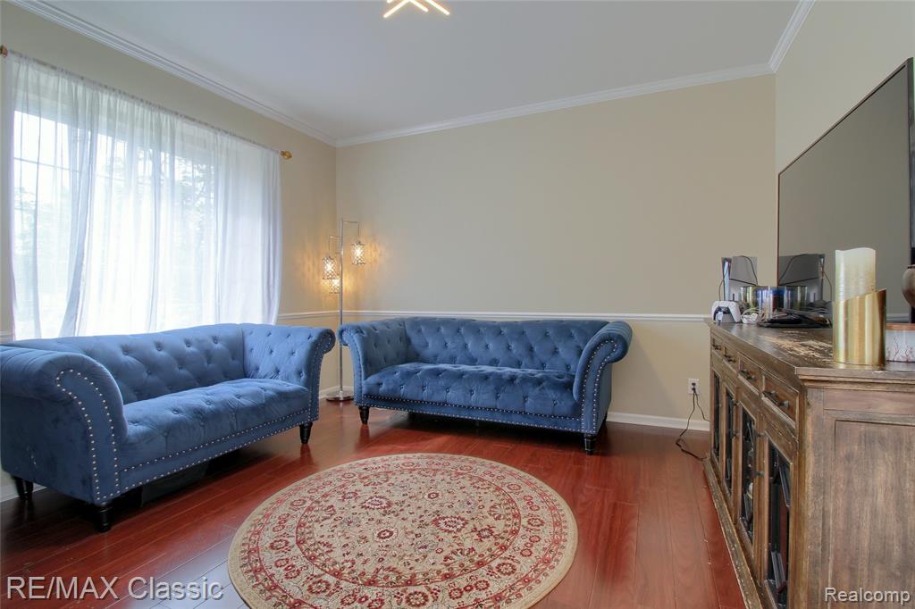 761 Nissen Court, Wixom, MI 48393 — Photo 6