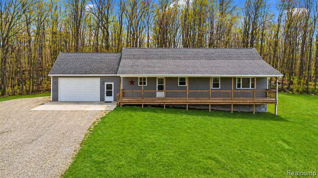2800 Meadowdale Road, Metamora, MI 48455 — front exterior