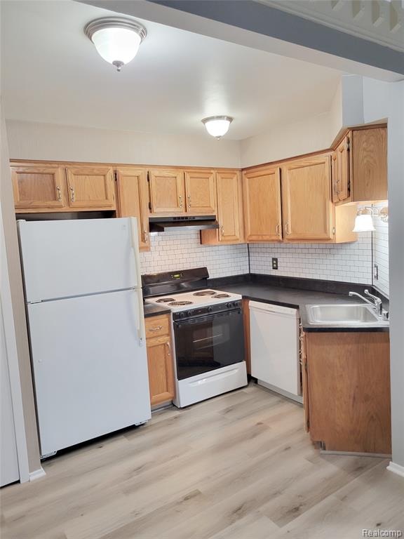 34919 Hamilton Drive, 4, Fraser, MI 48026 — Photo 4