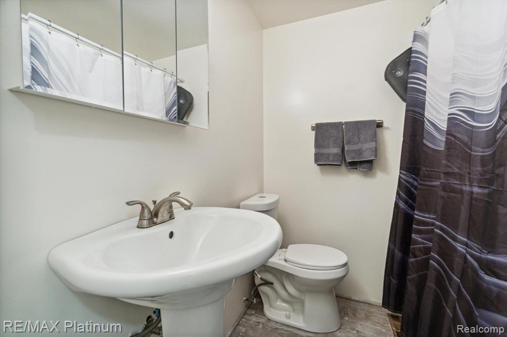 7353 GREEN VALLEY Drive, Grand Blanc, MI 48439 — Photo 27