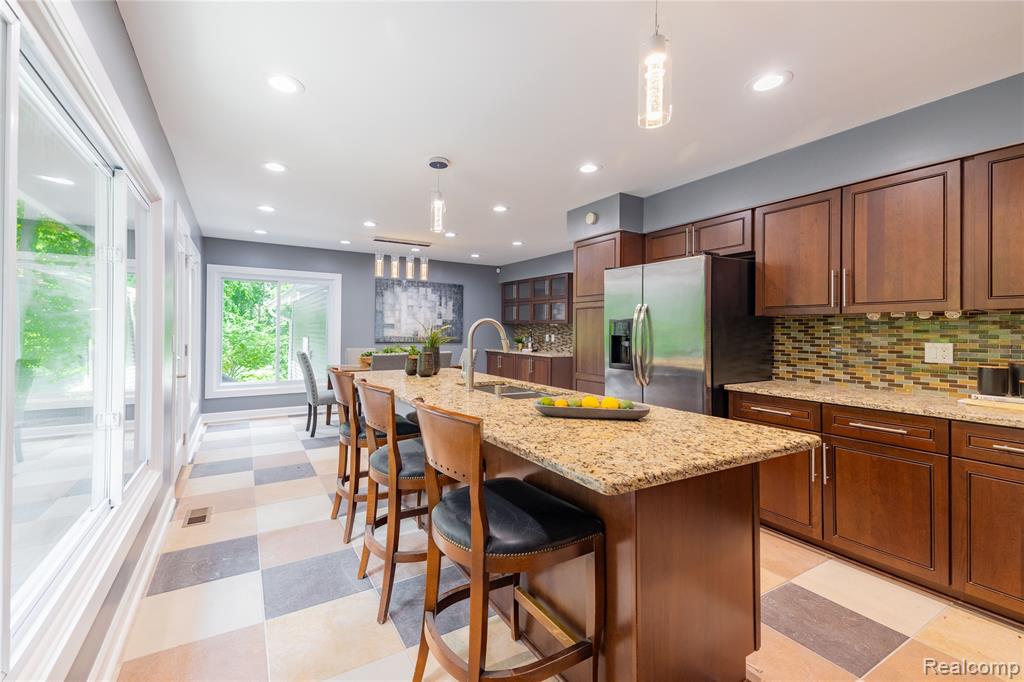 5815 Bloomfield Glens Road, West Bloomfield, MI — Photo 22