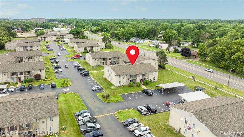 10020 ALLEN POINTE Drive N, 10020, Allen Park, MI 48101 — Photo 38
