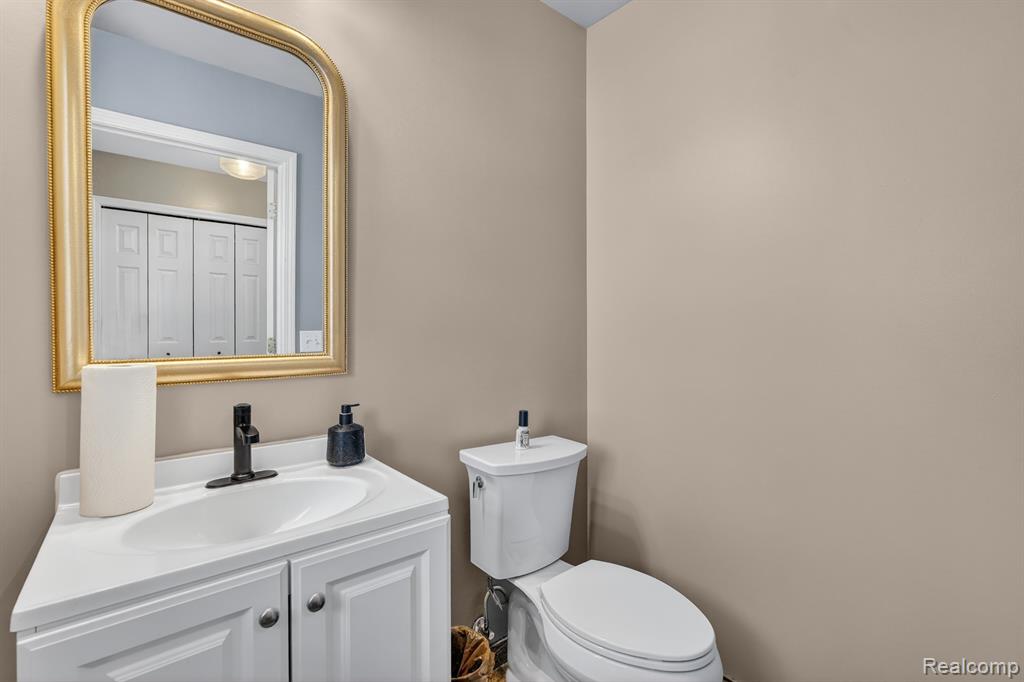 5120 Meadow Crest Circle, Holly, MI 48442 — Photo 15
