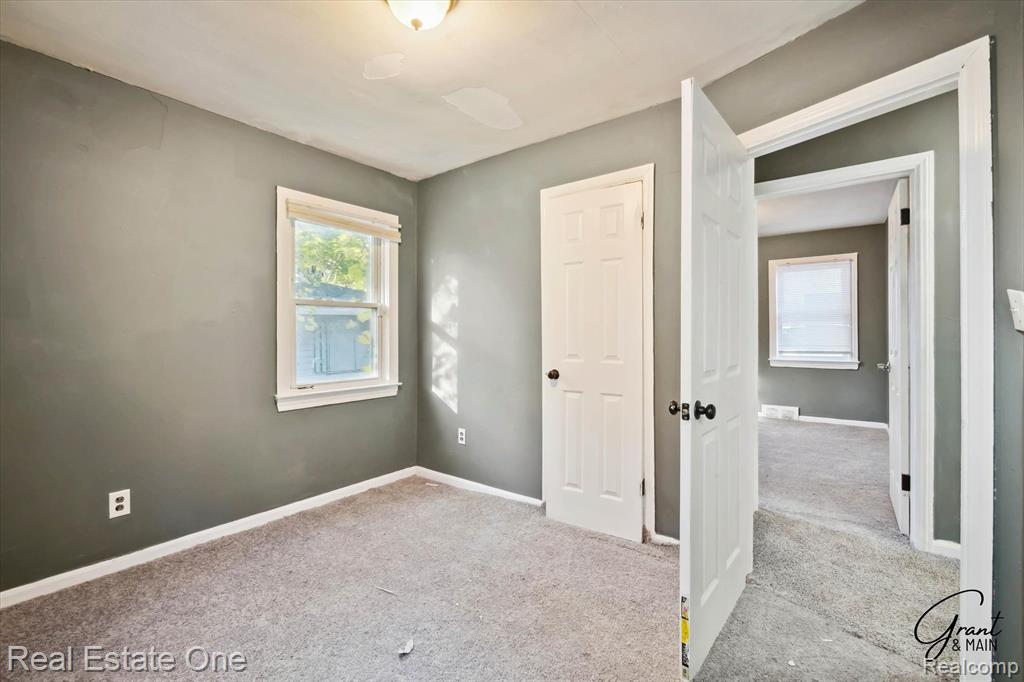 19439 W Chicago Street, Detroit, MI 48228 — Photo 29