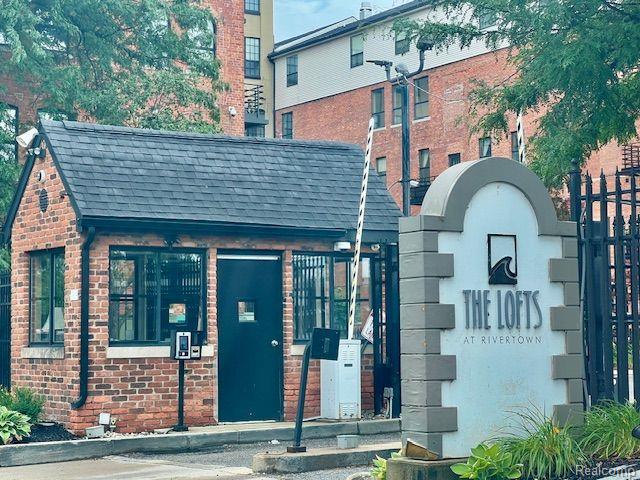 6533 E JEFFERSON Avenue, 216 #63, Detroit, MI 48207 — Photo 2
