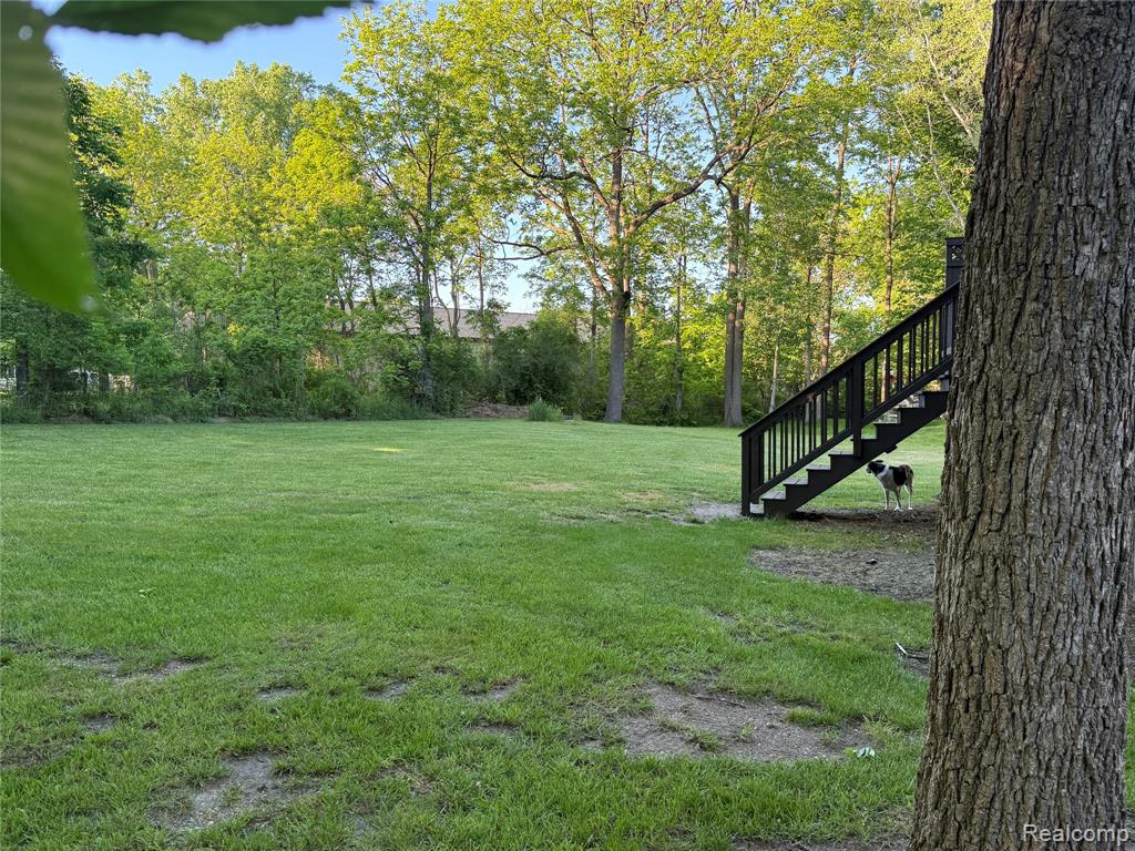 8318 Mill Pointe Court, Goodrich Vlg, MI — Photo 9