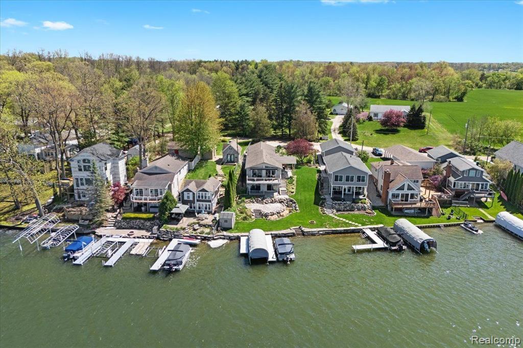 6521 HARTWOOD Drive, Fenton, MI 48430 — Photo 3